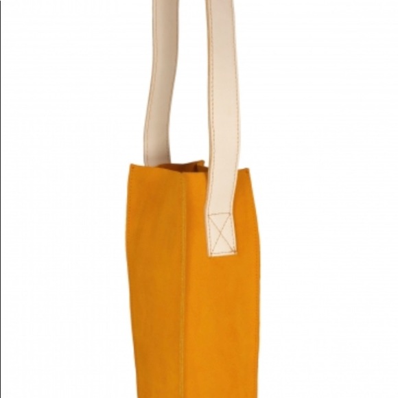 Leather Carrier | corporate Gifts - Picture 4 of 4